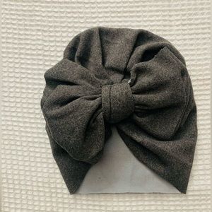 Grey headband bow beanie